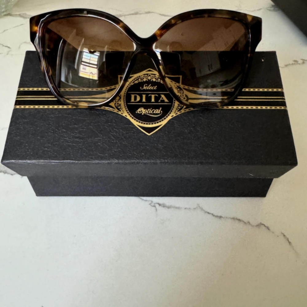 Dita Women's Paradis 22016 Butterfly Sunglasses Tokyo Tortoise Brown Gradient